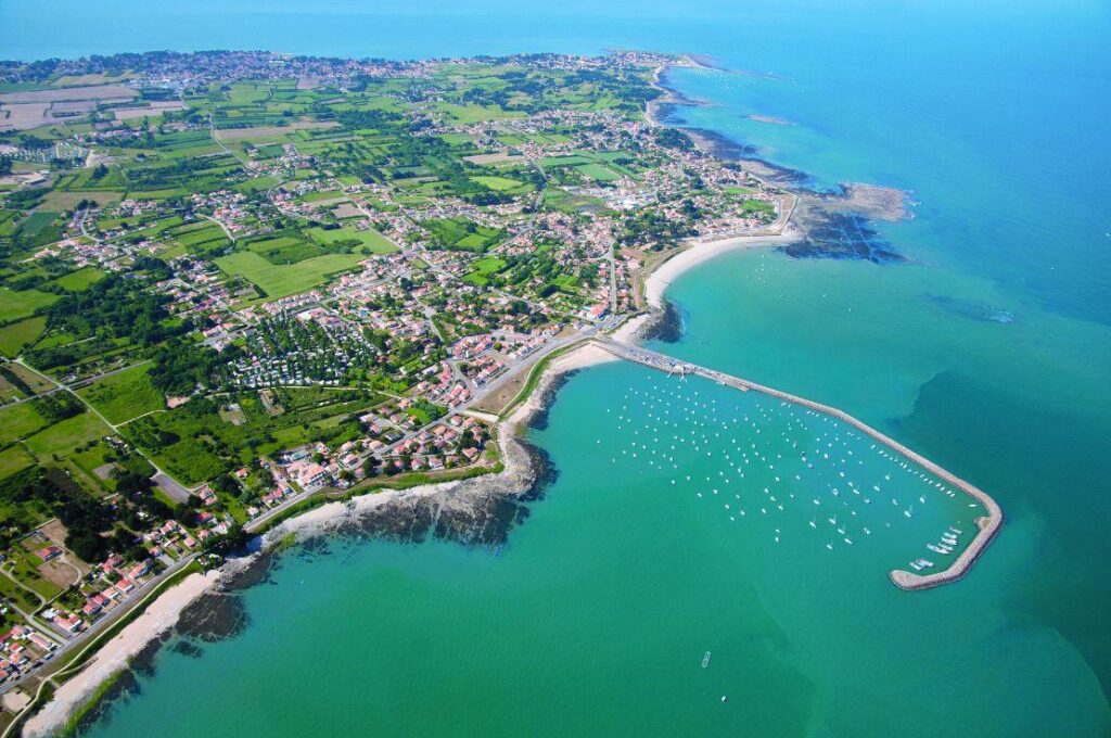 la plaine sur mer vue du ciel